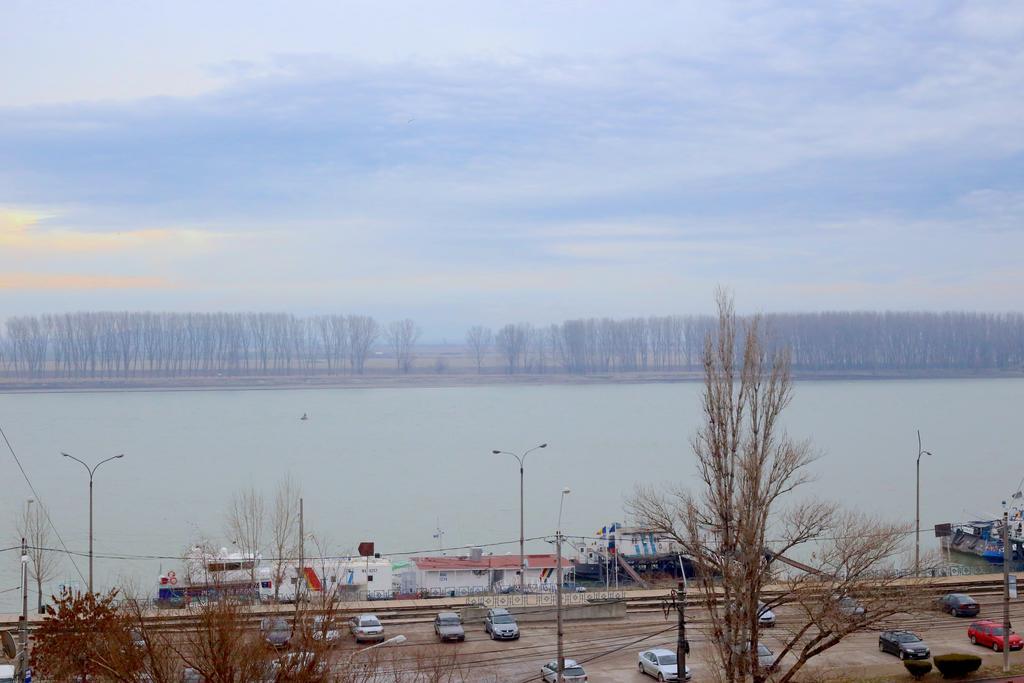 Soho Apartment Near Ceronav Galaţi Δωμάτιο φωτογραφία