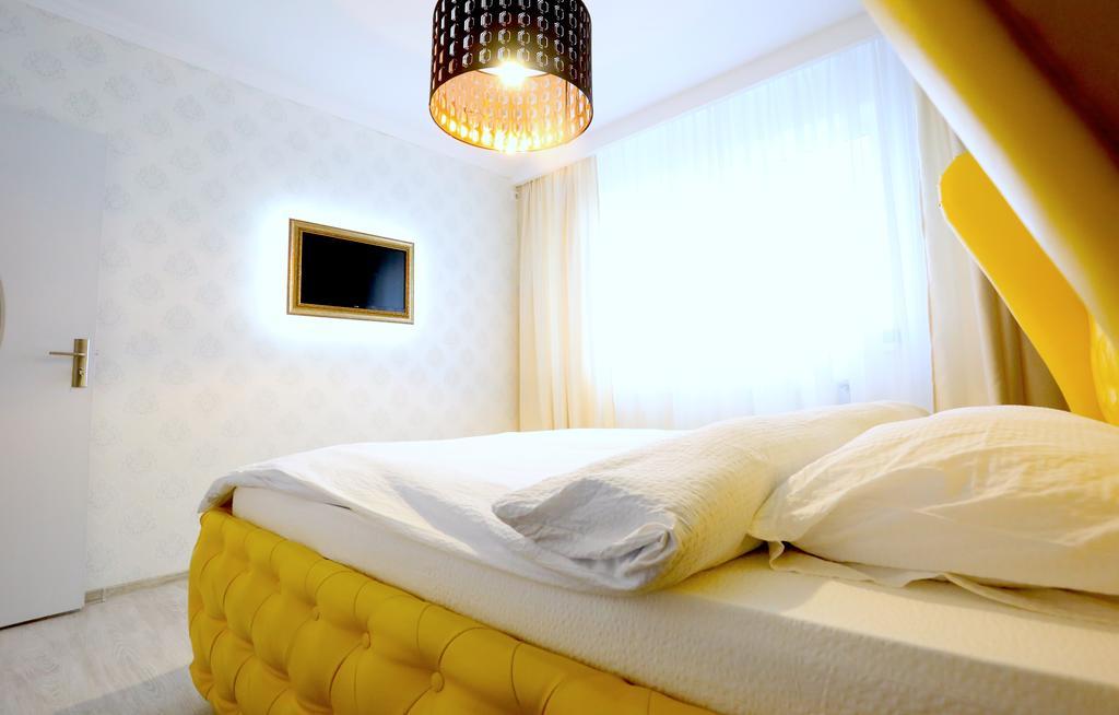 Soho Apartment Near Ceronav Galaţi Δωμάτιο φωτογραφία
