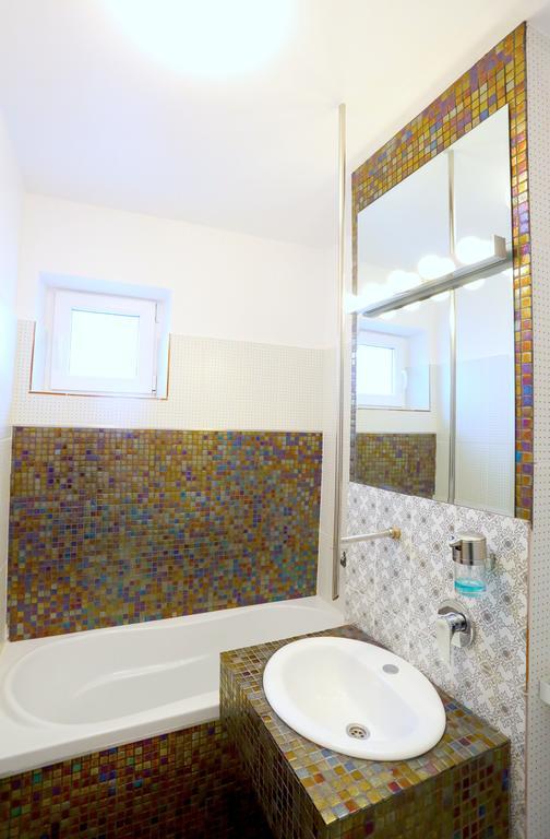 Soho Apartment Near Ceronav Galaţi Εξωτερικό φωτογραφία
