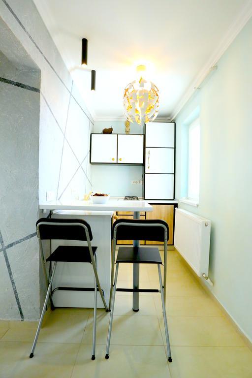 Soho Apartment Near Ceronav Galaţi Δωμάτιο φωτογραφία